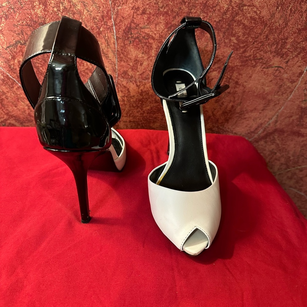 Guess Black and White Two-Tone Peep Toe Ankle Strap Heels